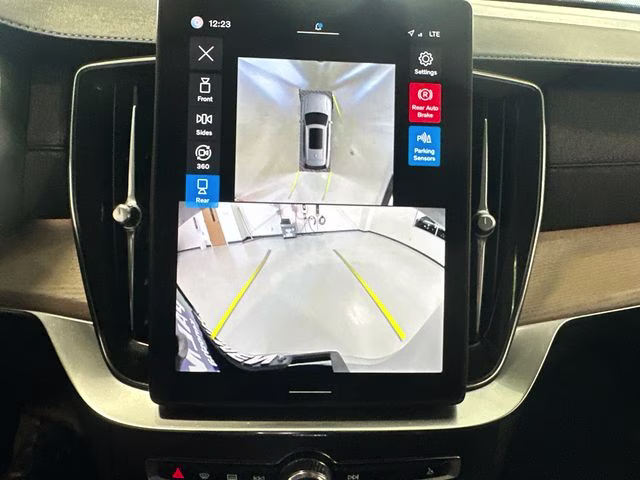 2025 Gray Volvo XC90 B6 Plus 7-Seater AWD SUV