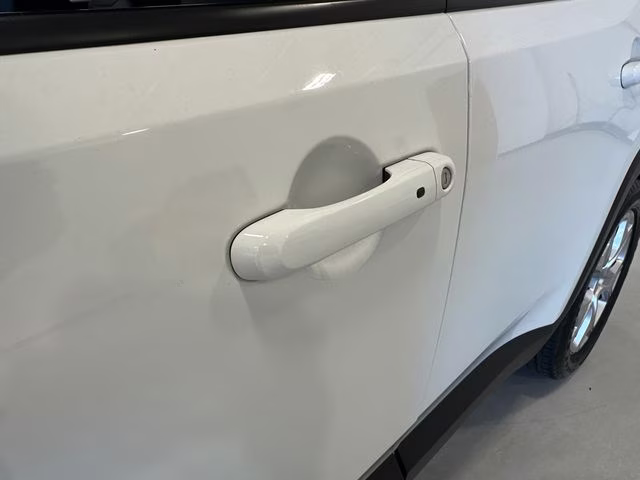 2022 Alpine White Clearcoat Jeep Renegade Limited 4X4 SUV