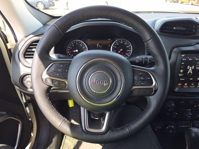 2022 Alpine White Clearcoat Jeep Renegade Limited 4X4 SUV