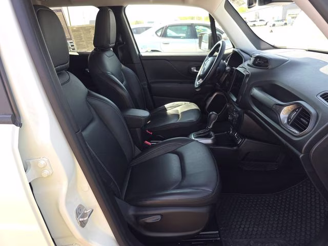 2022 Alpine White Clearcoat Jeep Renegade Limited 4X4 SUV