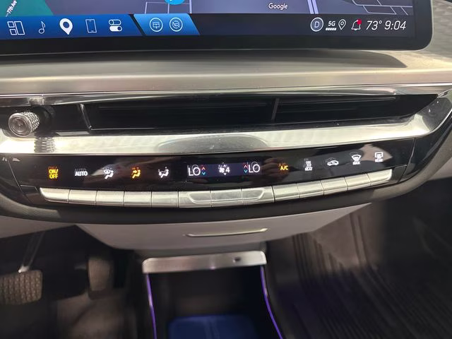 2025 Crystal White Tricoat Cadillac LYRIQ Luxury RWD SUV