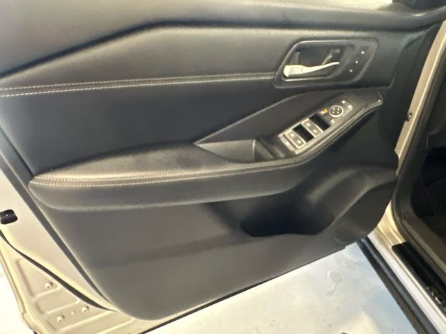 2024 Champagne Silver Metallic Nissan Rogue SL AWD SUV