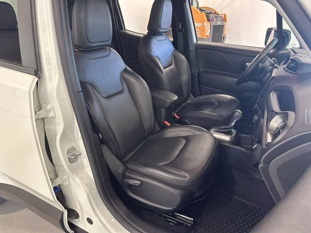 2022 Alpine White Clearcoat Jeep Renegade Limited 4X4 SUV