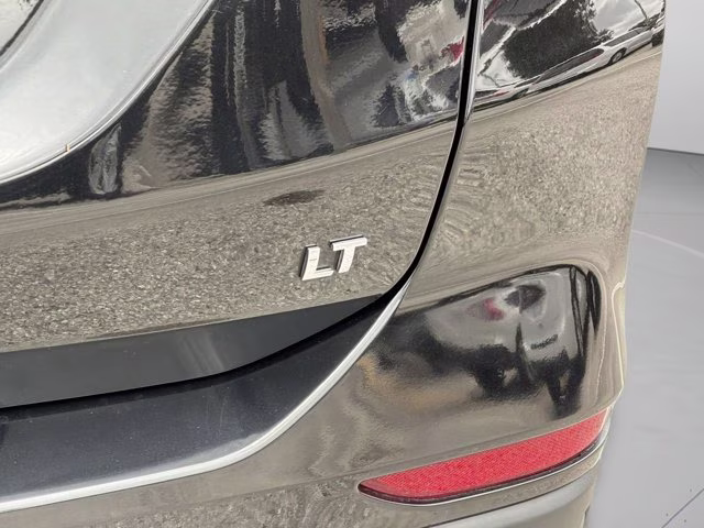 2023 Mosaic Black Metallic Chevrolet Equinox LT FWD SUV