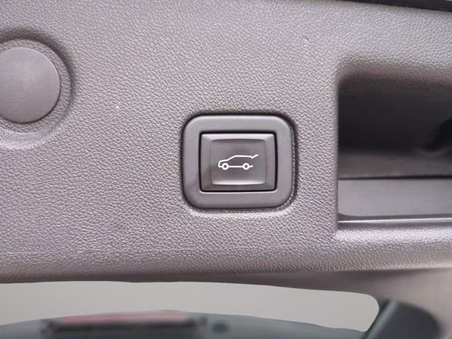 2023 Mosaic Black Metallic Chevrolet Equinox LT FWD SUV