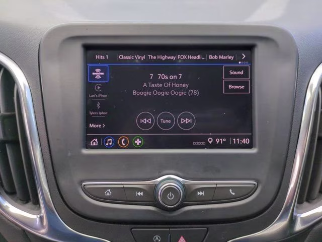 2023 Mosaic Black Metallic Chevrolet Equinox LT FWD SUV