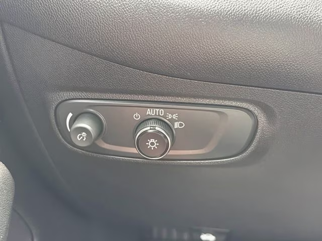 2023 Mosaic Black Metallic Chevrolet Equinox LT FWD SUV