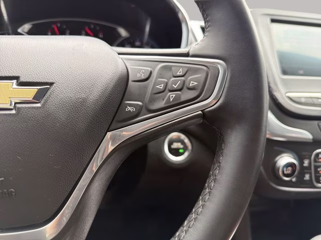 2023 Mosaic Black Metallic Chevrolet Equinox LT FWD SUV