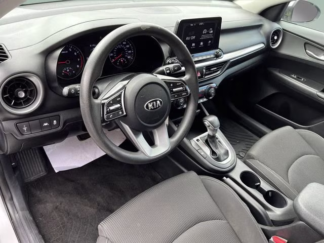 2019 Silky Silver Kia Forte LXS FWD Sedan