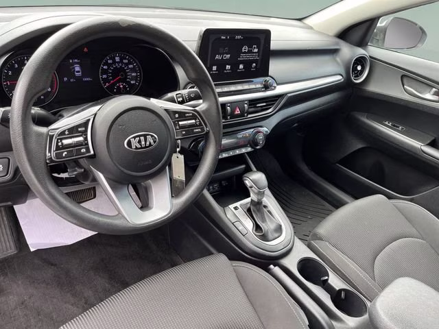 2019 Silky Silver Kia Forte LXS FWD Sedan