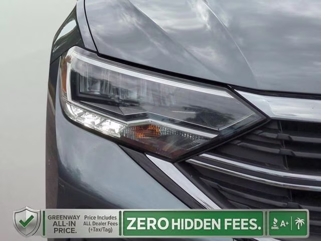 2023 Platinum Gray Metallic Volkswagen Jetta 1.5T SE FWD Sedan