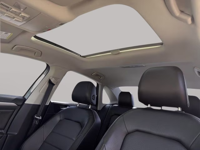 2023 Platinum Gray Metallic Volkswagen Jetta 1.5T SE FWD Sedan