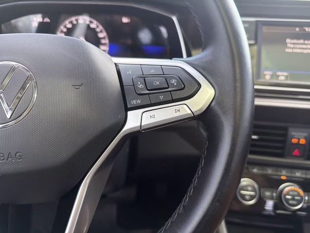 2023 Platinum Gray Metallic Volkswagen Jetta 1.5T SE FWD Sedan