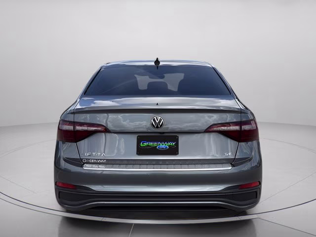 2023 Platinum Gray Metallic Volkswagen Jetta 1.5T SE FWD Sedan