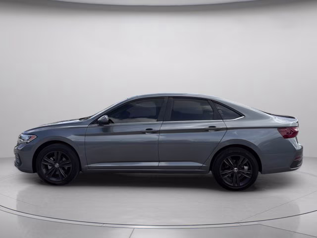 2023 Platinum Gray Metallic Volkswagen Jetta 1.5T SE FWD Sedan