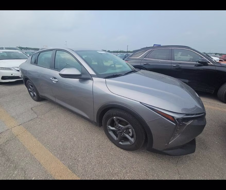 2025 Steel Gray Kia K4 LXS FWD Sedan