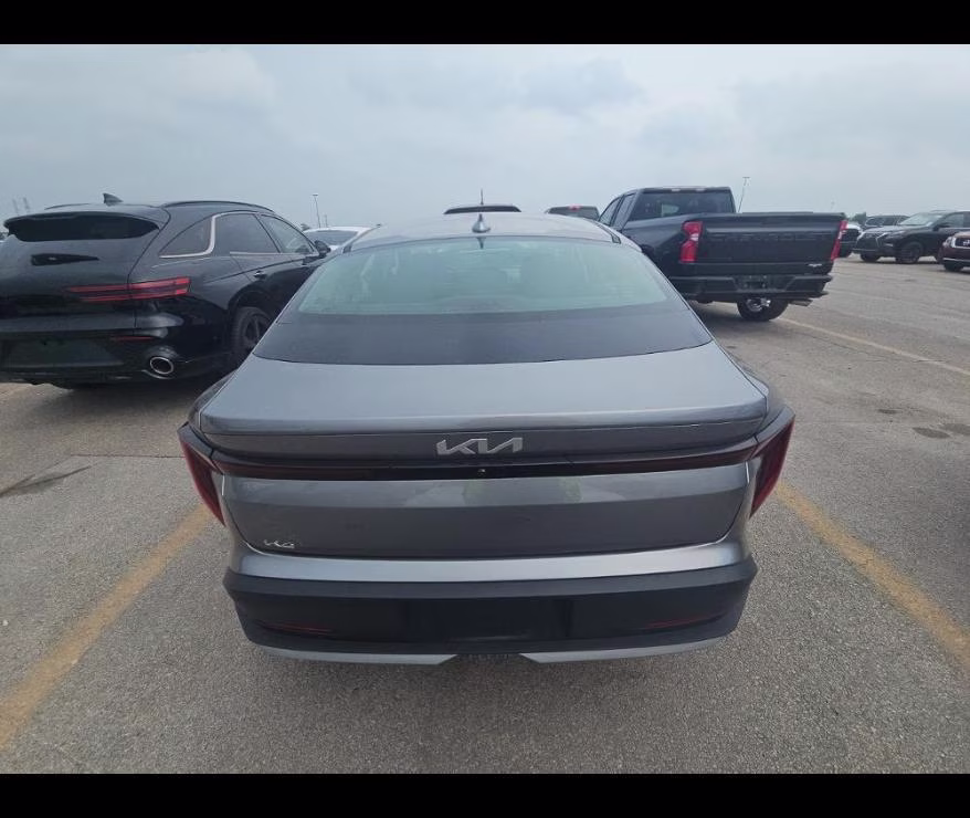 2025 Steel Gray Kia K4 LXS FWD Sedan