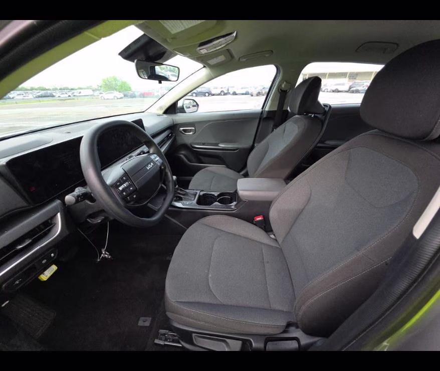 2025 Steel Gray Kia K4 LXS FWD Sedan