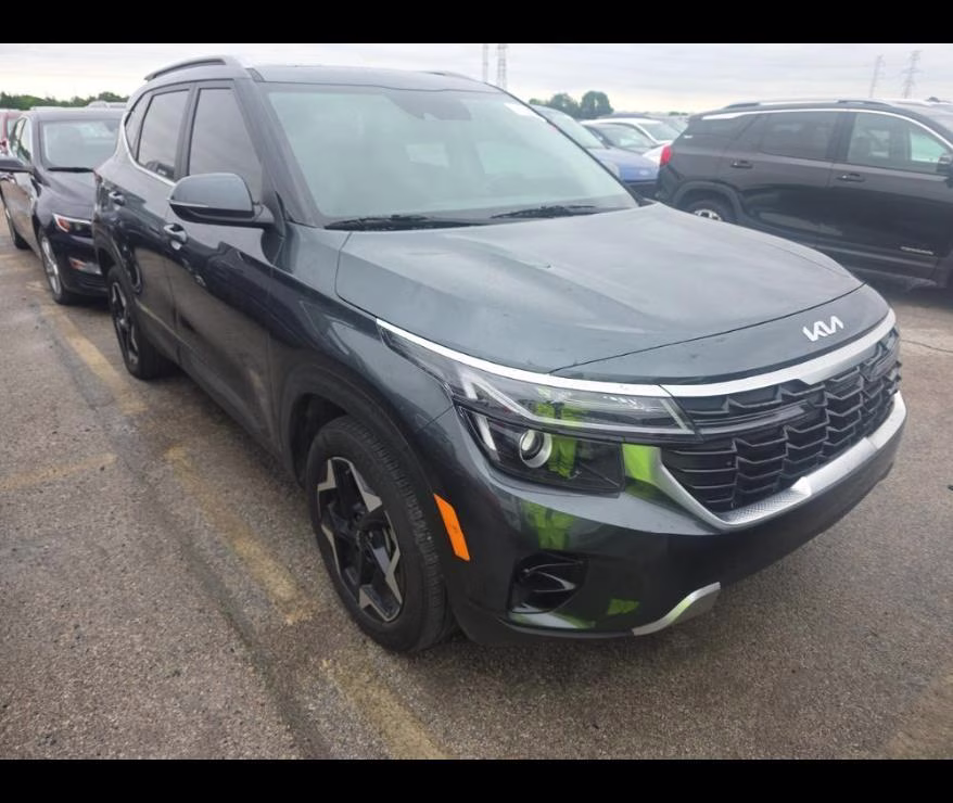 2025 Gravity Gray Kia Seltos EX FWD SUV