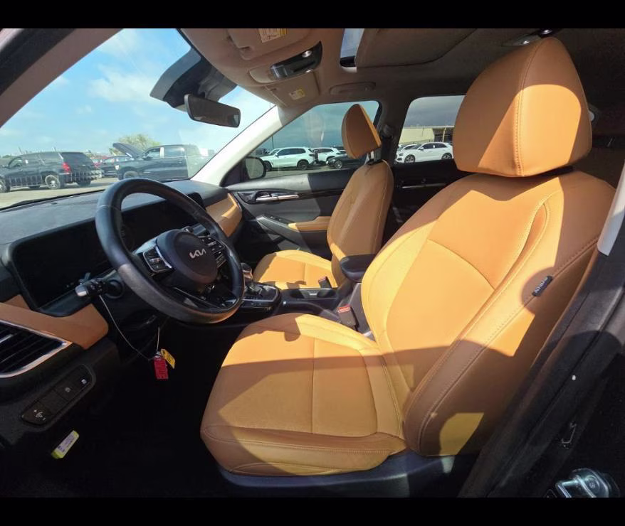 2025 Gravity Gray Kia Seltos EX FWD SUV