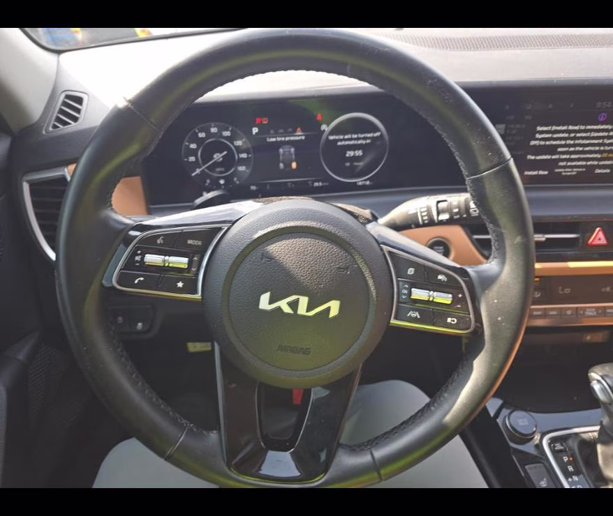 2025 Gravity Gray Kia Seltos EX FWD SUV