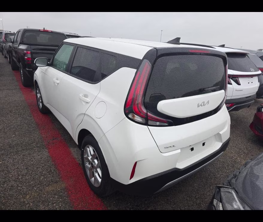 2025 Kia Soul LX FWD Hatchback