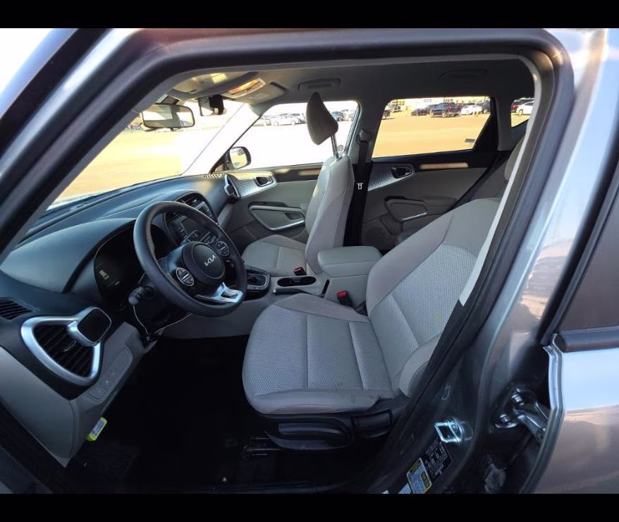 2025 Kia Soul LX FWD Hatchback