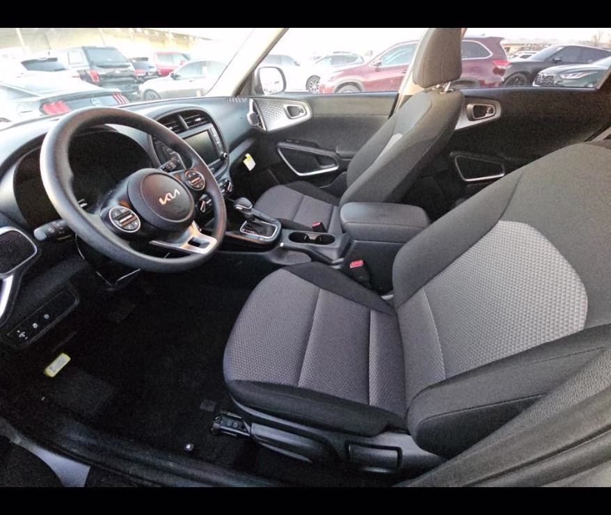 2025 Kia Soul LX FWD Hatchback