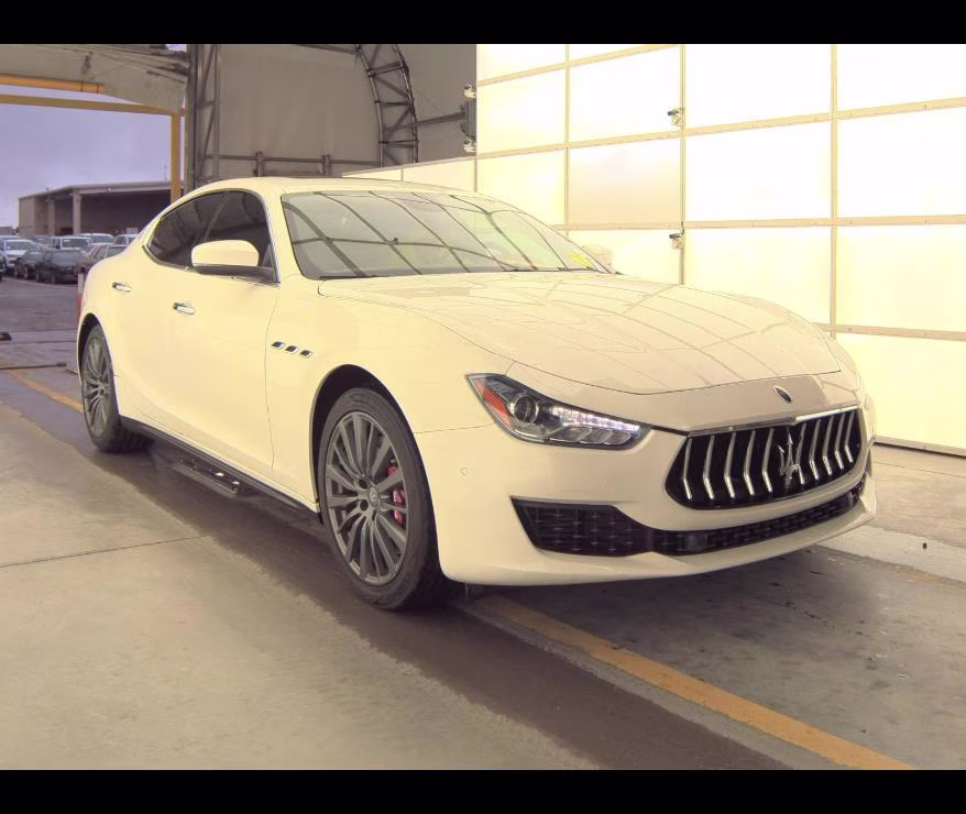 2020 Bianco Maserati Ghibli S RWD Sedan