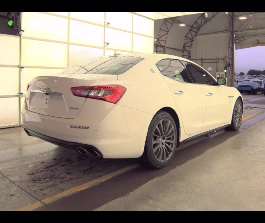 2020 Bianco Maserati Ghibli S RWD Sedan