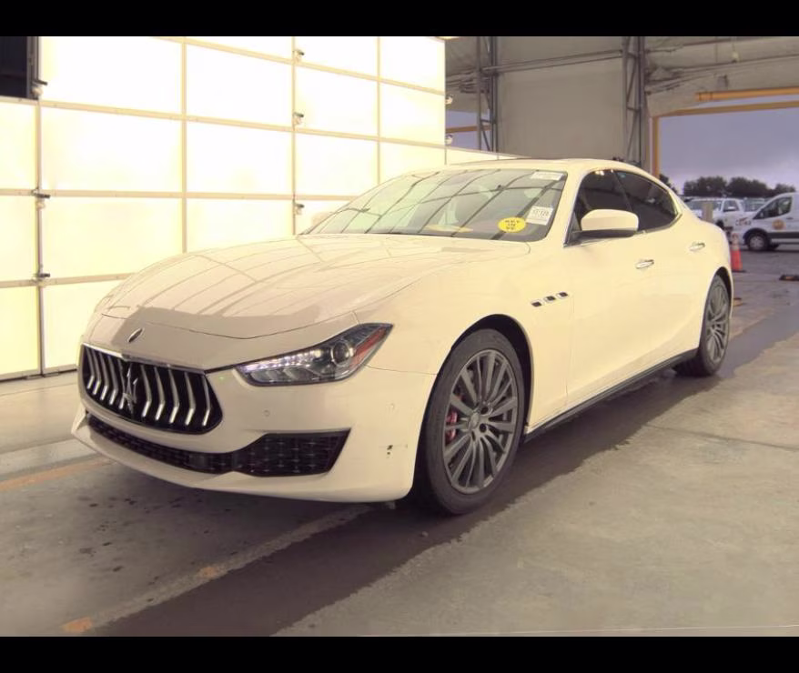 2020 Bianco Maserati Ghibli S RWD Sedan