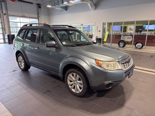 2013 Sage Green Metallic Subaru Forester 2.5X AWD SUV