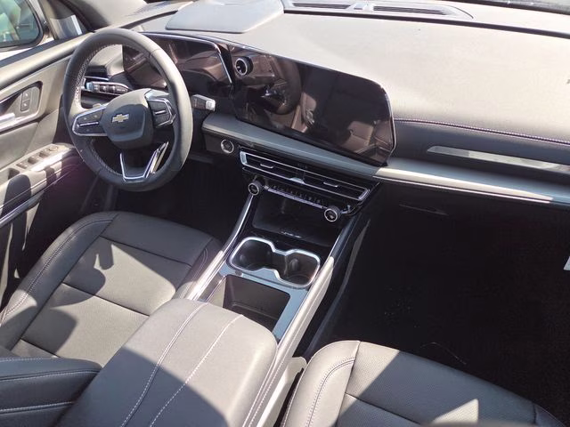 2026 Summit White Chevrolet Traverse LT AWD SUV