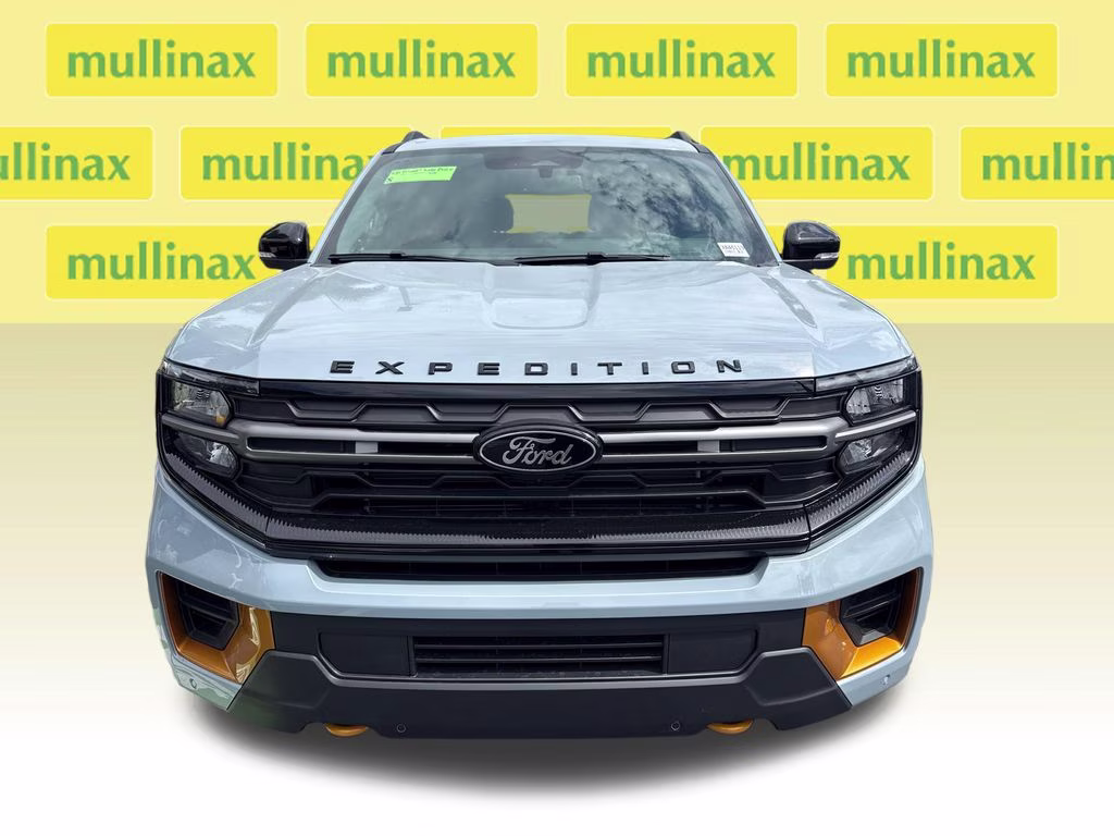 2026 Glacier Gray Metallic Tri-Coat Ford Expedition Tremor 4X4 SUV
