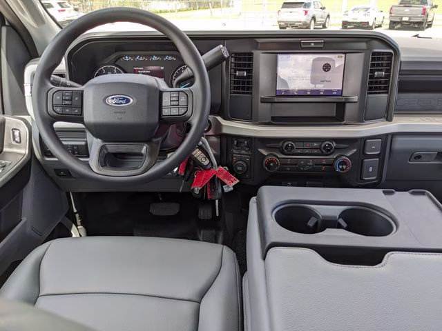 2026 Oxford White Ford Super Duty F-250 SRW XL 4X4 Truck