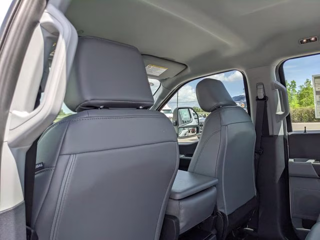 2026 Oxford White Ford Super Duty F-250 SRW XL 4X4 Truck