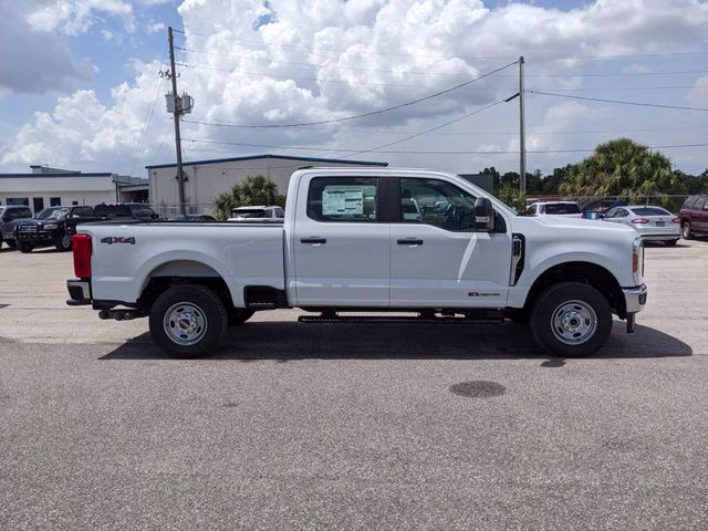 2026 Oxford White Ford Super Duty F-250 SRW XL 4X4 Truck