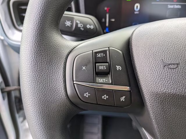 2026 Oxford White Ford Maverick XL FWD Truck