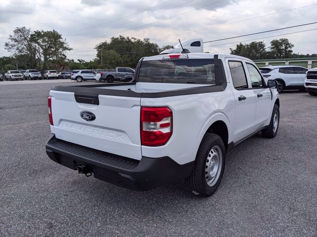 2026 Oxford White Ford Maverick XL FWD Truck