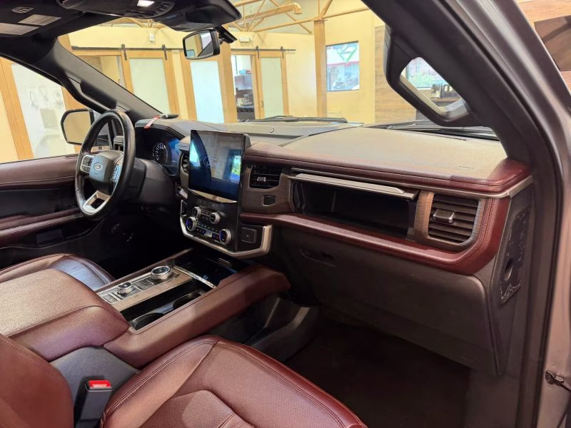2024 Ford Expedition Max Limited Sport Utility 4D 4X4