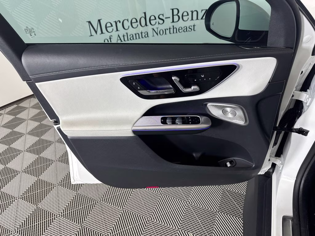 2023 Polar White Mercedes-Benz GLC GLC 300 RWD SUV