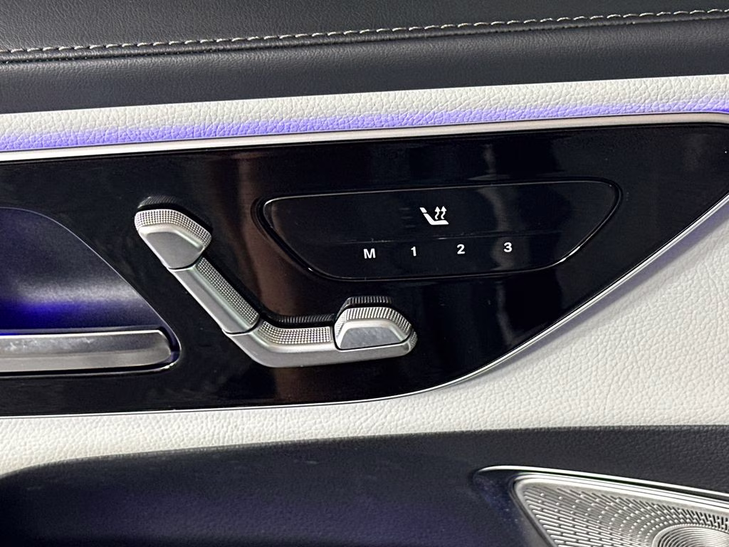 2023 Polar White Mercedes-Benz GLC GLC 300 RWD SUV