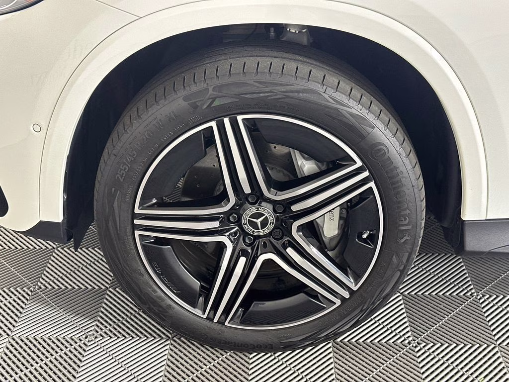 2023 Polar White Mercedes-Benz GLC GLC 300 RWD SUV