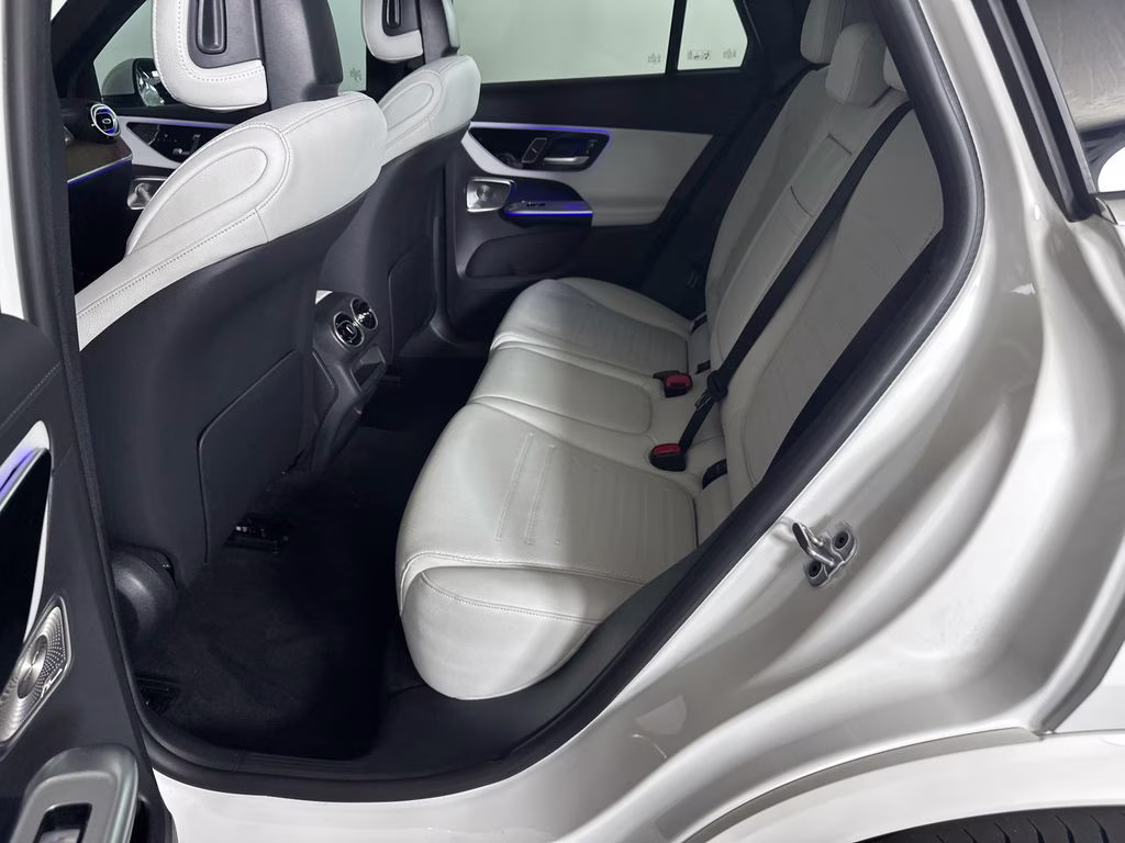 2023 Polar White Mercedes-Benz GLC GLC 300 RWD SUV