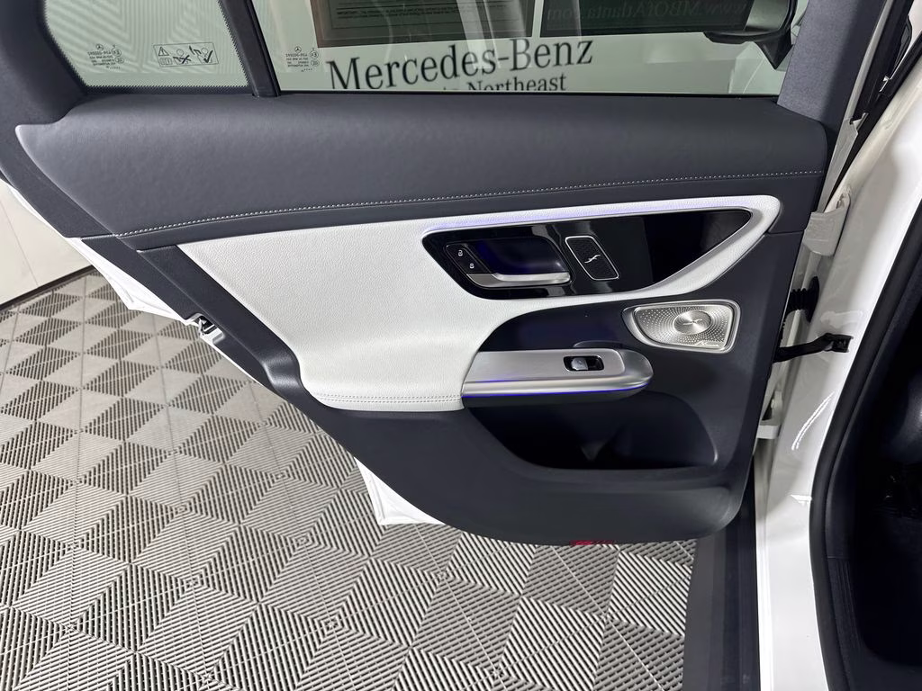 2023 Polar White Mercedes-Benz GLC GLC 300 RWD SUV
