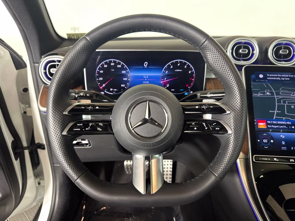 2023 Polar White Mercedes-Benz GLC GLC 300 RWD SUV
