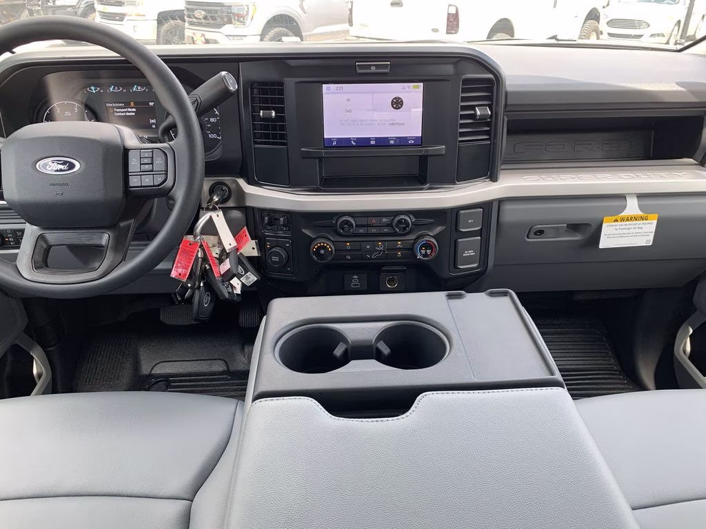 2026 Oxford White Ford Super Duty F-450 DRW XL 4X4 Chassis