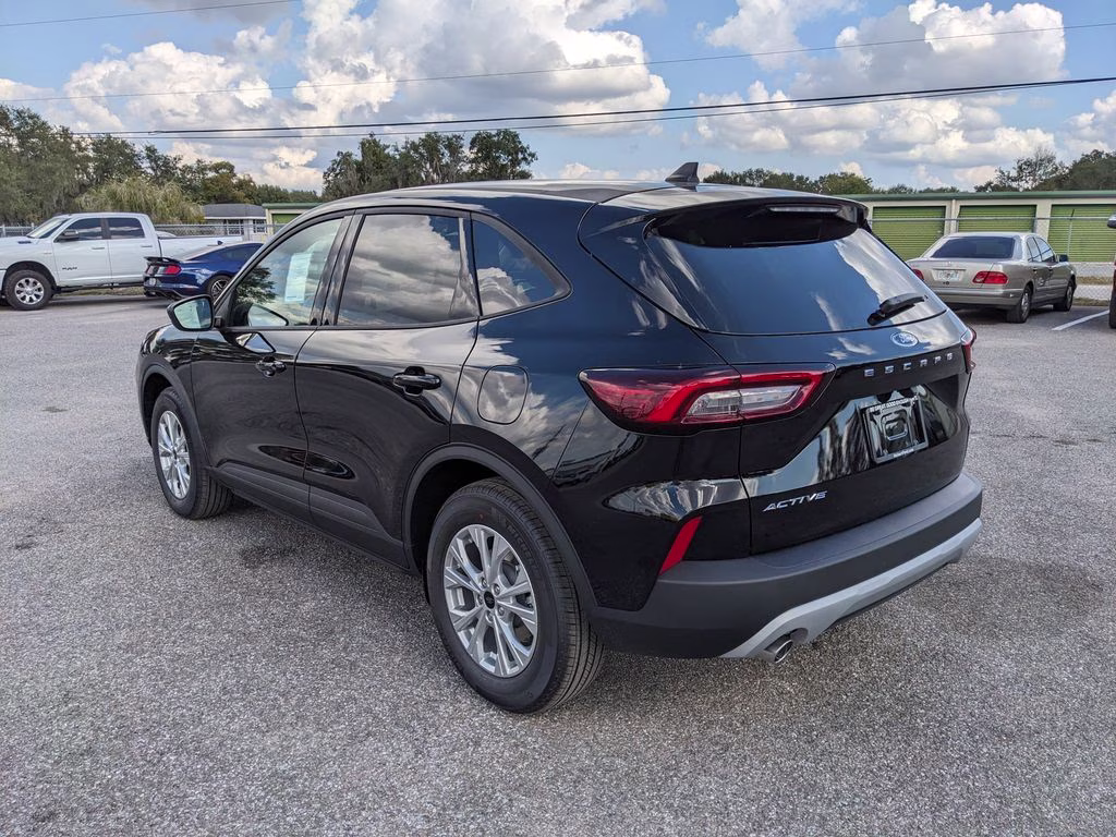 2026 Agate Black Metallic Ford Escape Active FWD SUV