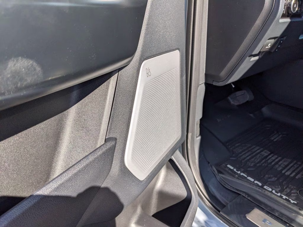 2026 Glacier Gray Metallic TriCoat Ford Super Duty F-350 SRW Platinum 4X4 Truck