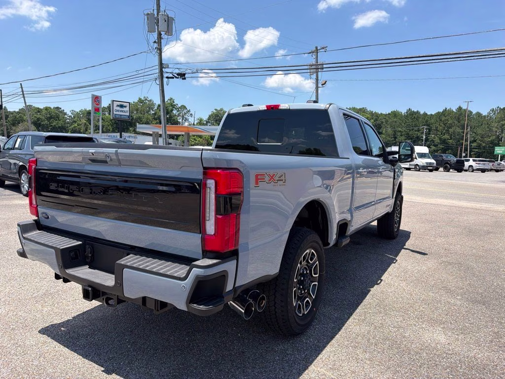 2026 Glacier Gray Metallic TriCoat Ford Super Duty F-350 SRW Platinum 4X4 Truck